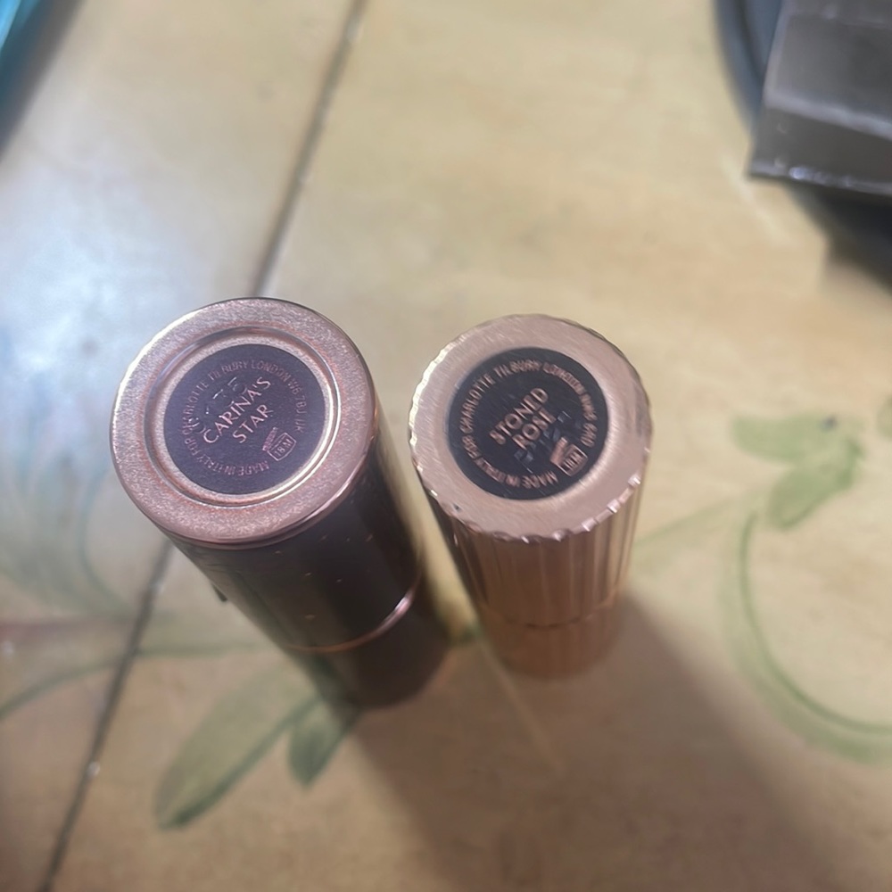 Charlotte tilbury stoned rose carinas star
